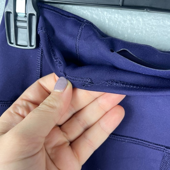 Lululemon 7/8 Ankle Leggings Activewear Pants Purple Waistband Pocket Womens 6 - Picture 5 of 7